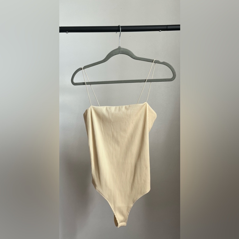 H&M Cream Ribbed Bodysuit